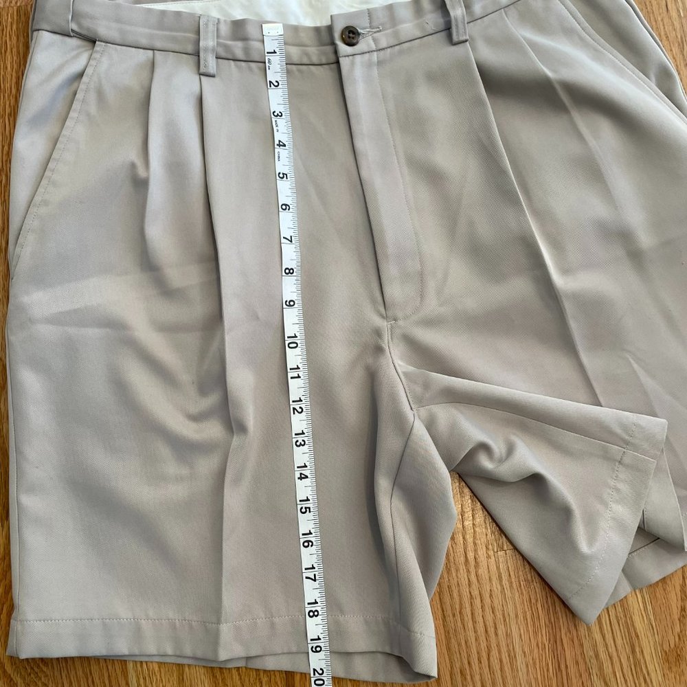 Haggar Pleat Front Hidden Expandable Waist Khaki Chino Shorts Tan Men's Size 36 - Picture 7 of 8